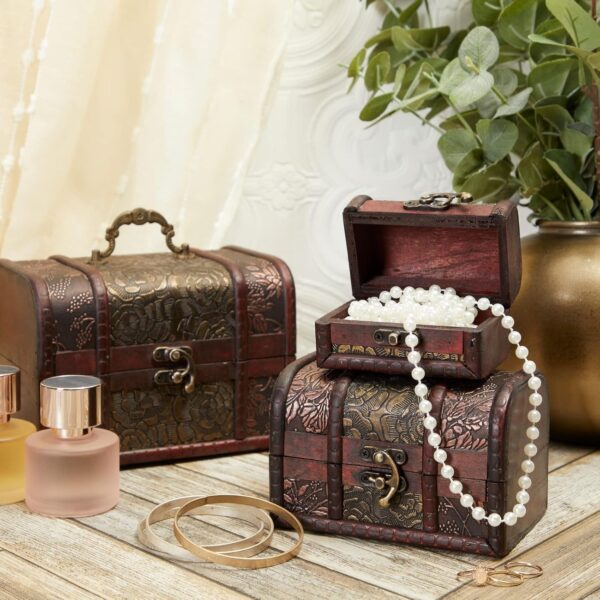 Durable Wooden Treasure Chests Design